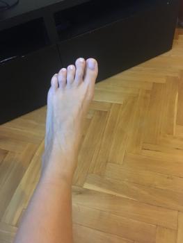 Feet modelka