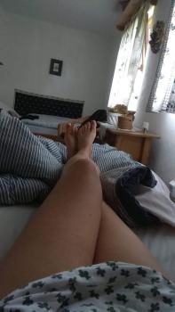 Feet modelka