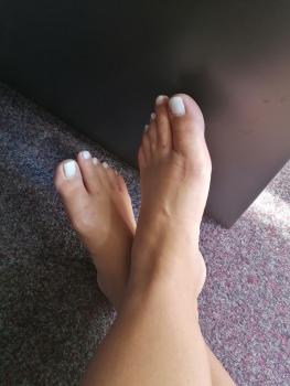 Feet modelka