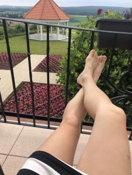 Feet modelka