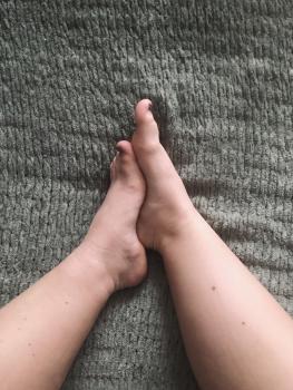 Feet modelka