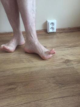Feet modelka