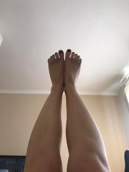 Feet modelka