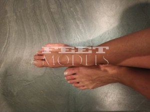 Feet modelka