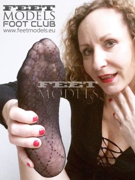 Feet modelka
