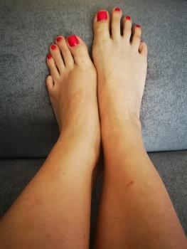 Feet modelka
