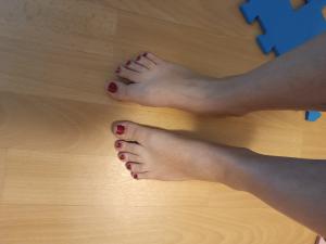 Feet modelka