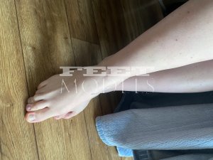 Feet modelka