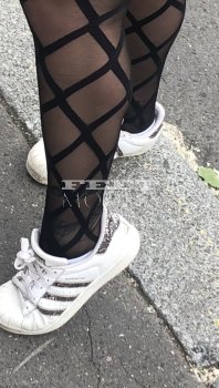 Feet modelka