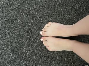 Feet modelka