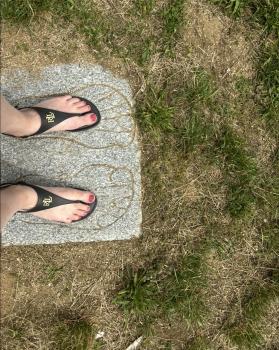 Feet modelka