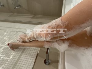 Feet modelka