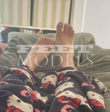 Feet modelka