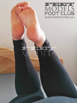 Feet modelka