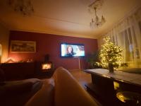 352-EEAA6155-6D03-4ADA-AED5-71B8EEC85F62